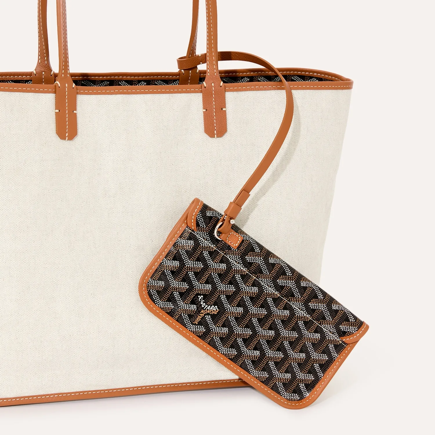 Bellechasse Biaude PM Bag