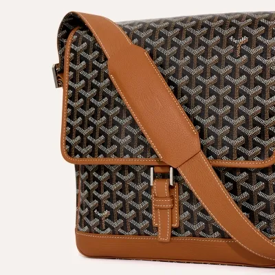 Grand Bleu Messenger Bag - Black & Tan