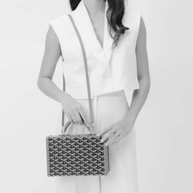 video Grand Hôtel trunk bag